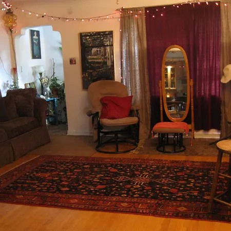 Mystic Portal 420 Guesthouse